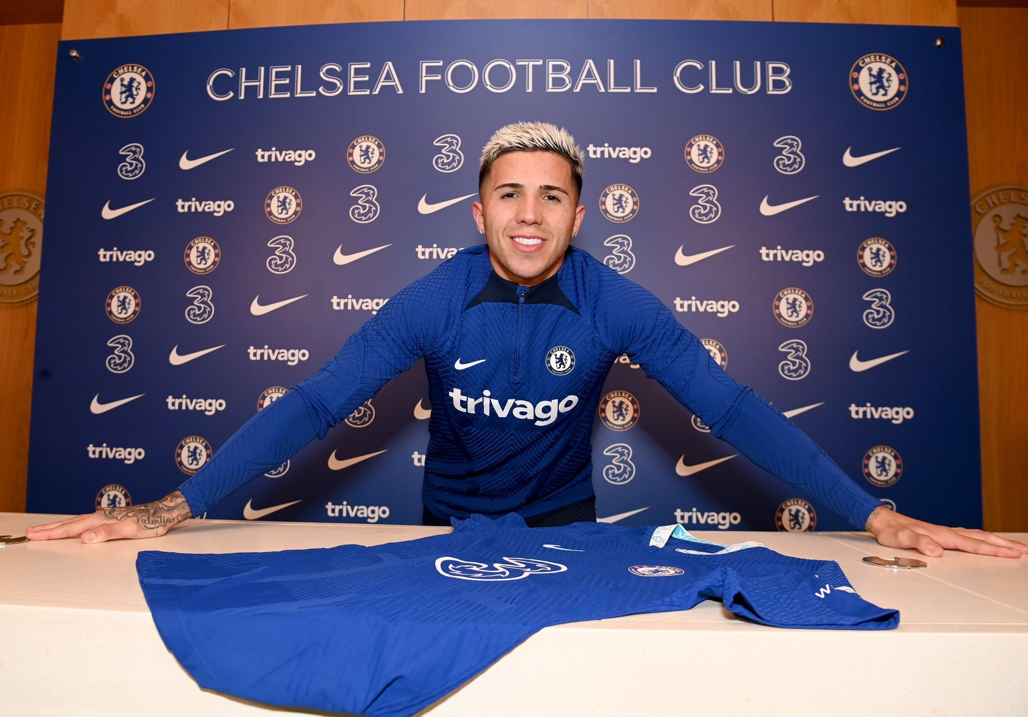 enzo fernandez chelsea shirt2 - O maior e melhor site sobre o
