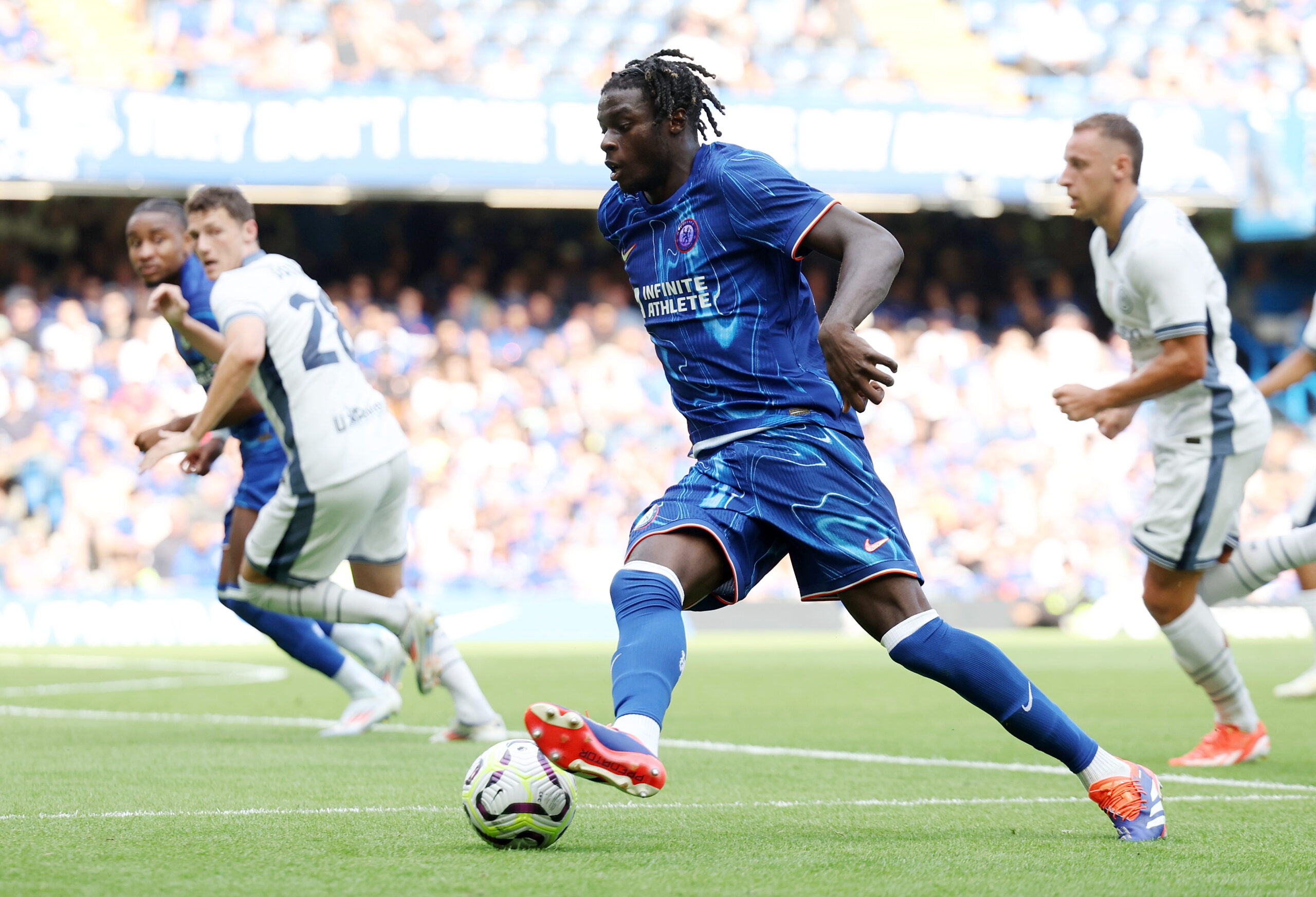 Chelsea vende Lesley Ugochukwu para o Burnley - O maior e melhor site ...